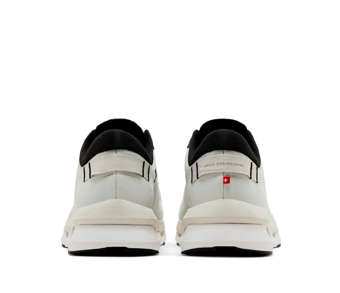 On Running Cloudzone Ice Black